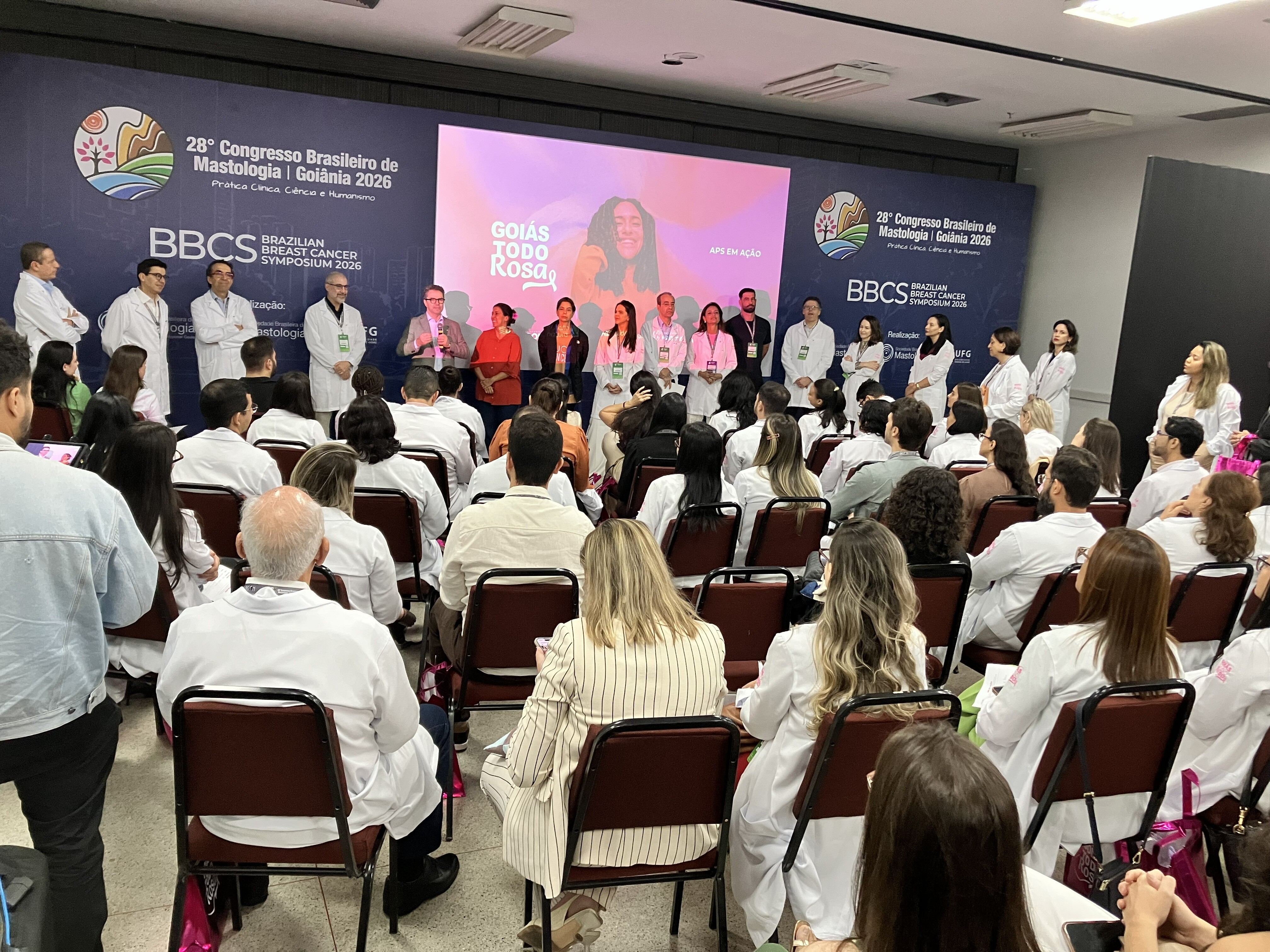 Médicos da atenção básica de todo o estado de Goiás participaram do evento.