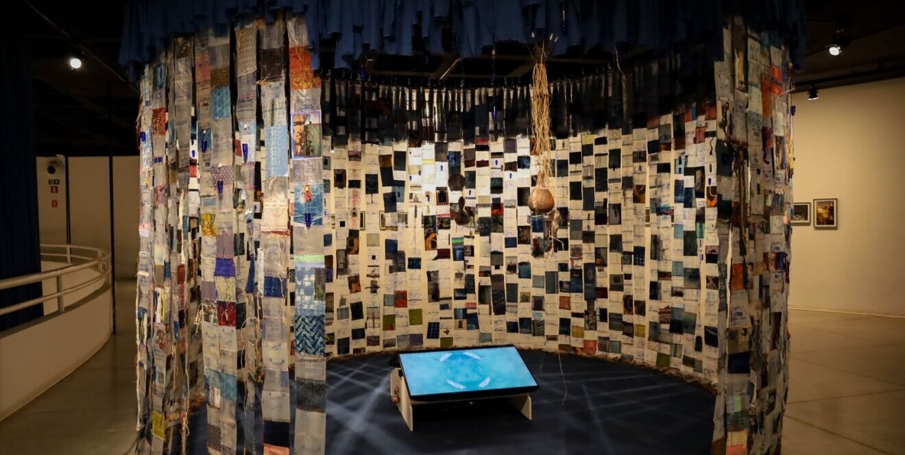 Exposição na Bienal de São Paulo no Museu de Arte Contemporânea de Goiás.