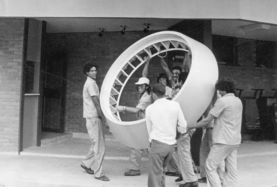 Com a chegada do projetor, o desafio foi construir o prédio para abrir o Planetário.