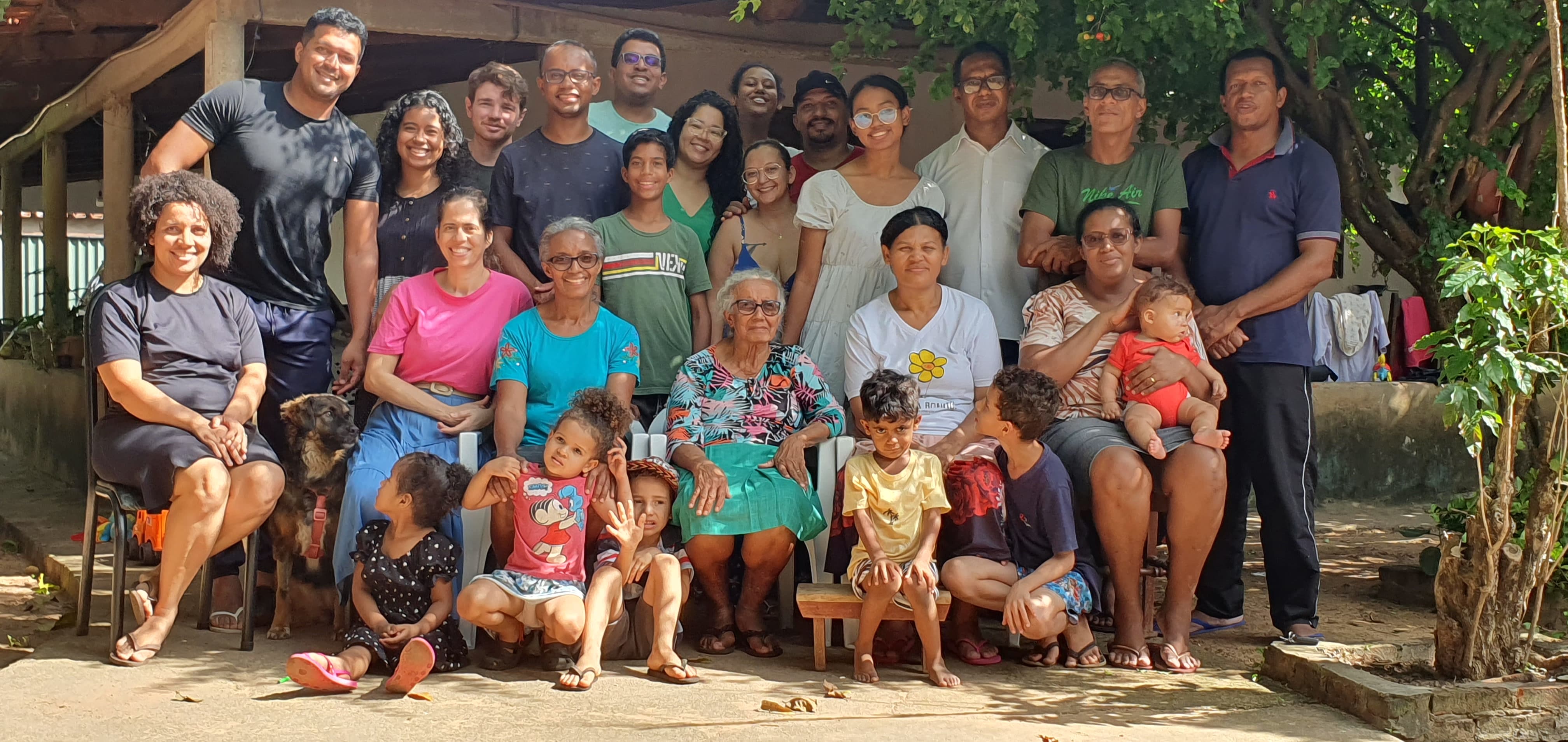 Dona Miúda, avó de Helen, é a grande incentivadora dos estudos na família.