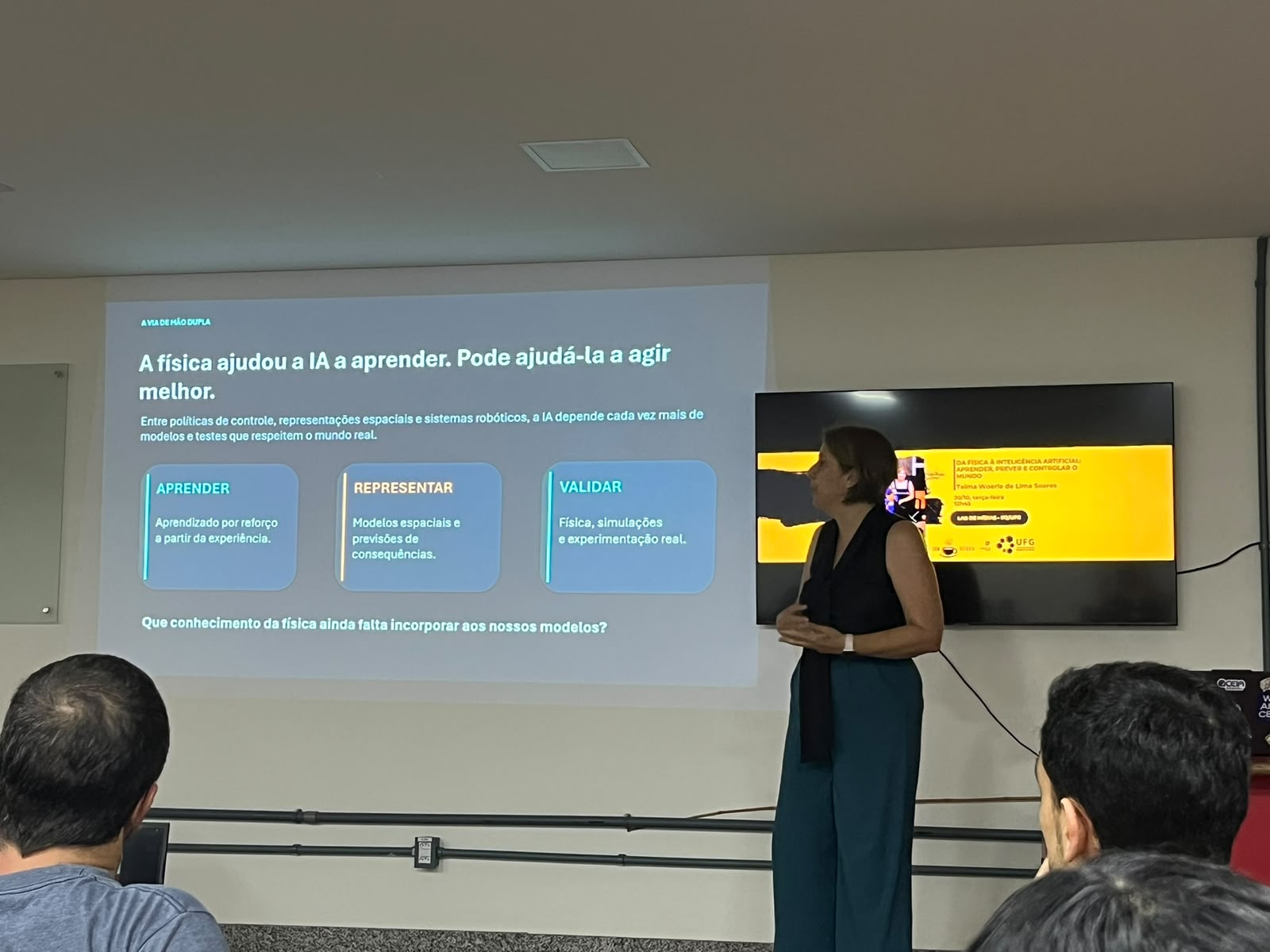 Professora abordou como a Física e a IA podem andar juntas